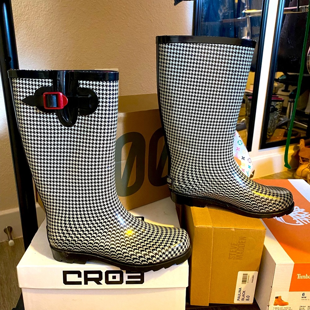 Herringbone Patterned Rain Boots